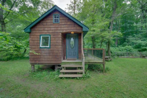 Tranquil Creekside Cabin in Dutch Country!
